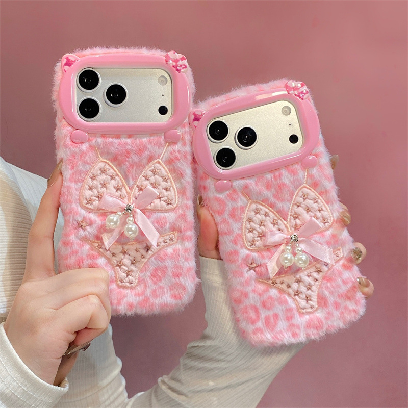 غطاء هاتف بتصميم بيكيني لؤلؤي  - مراجعة Apple Iphone 15 وسعره