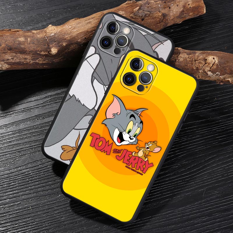 غطاء خلفي لهواتف آيفون 17 و16  - مراجعة Apple Iphone 15 وسعره