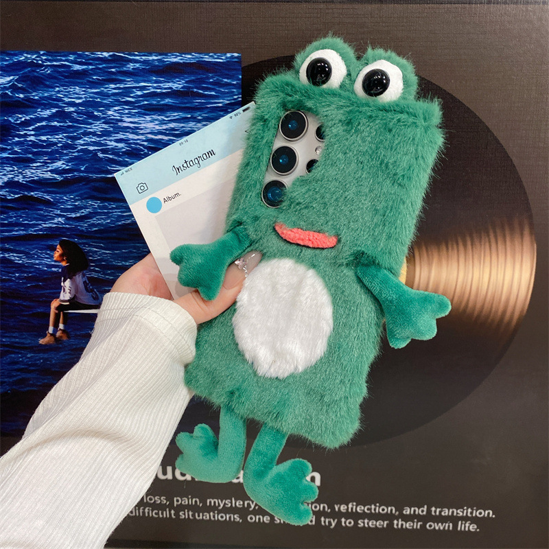 غطاء هاتف على شكل ضفدع مخملي،  - مراجعة Samsung Galaxy S24 وسعره